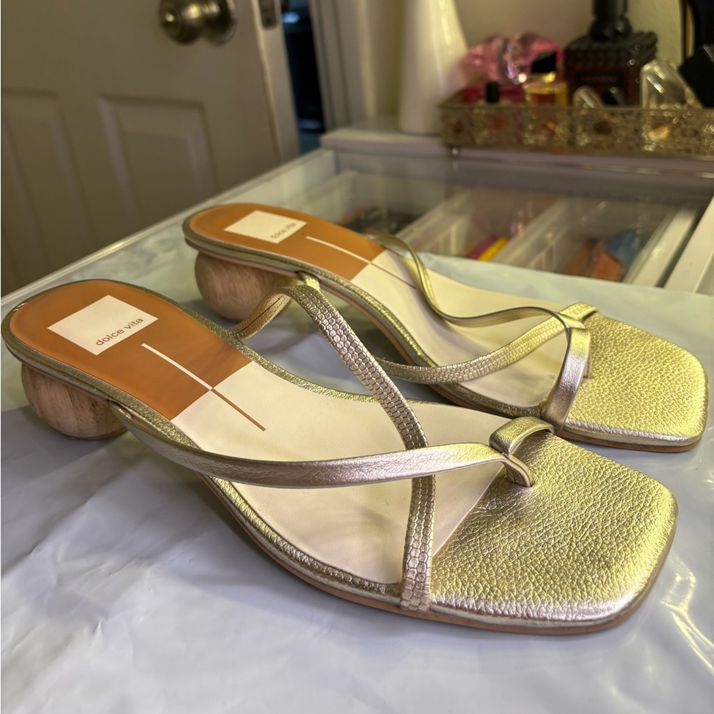 Dolce Vita | sandals. Size 8.